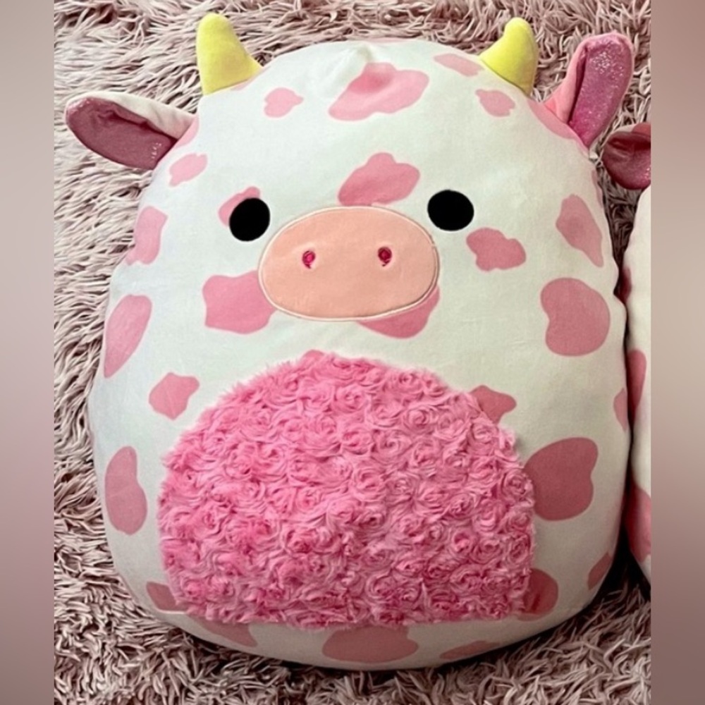 Evangelica 16” 2023 Valentine’s Day Squishmallow BRAND NEW!!!!!